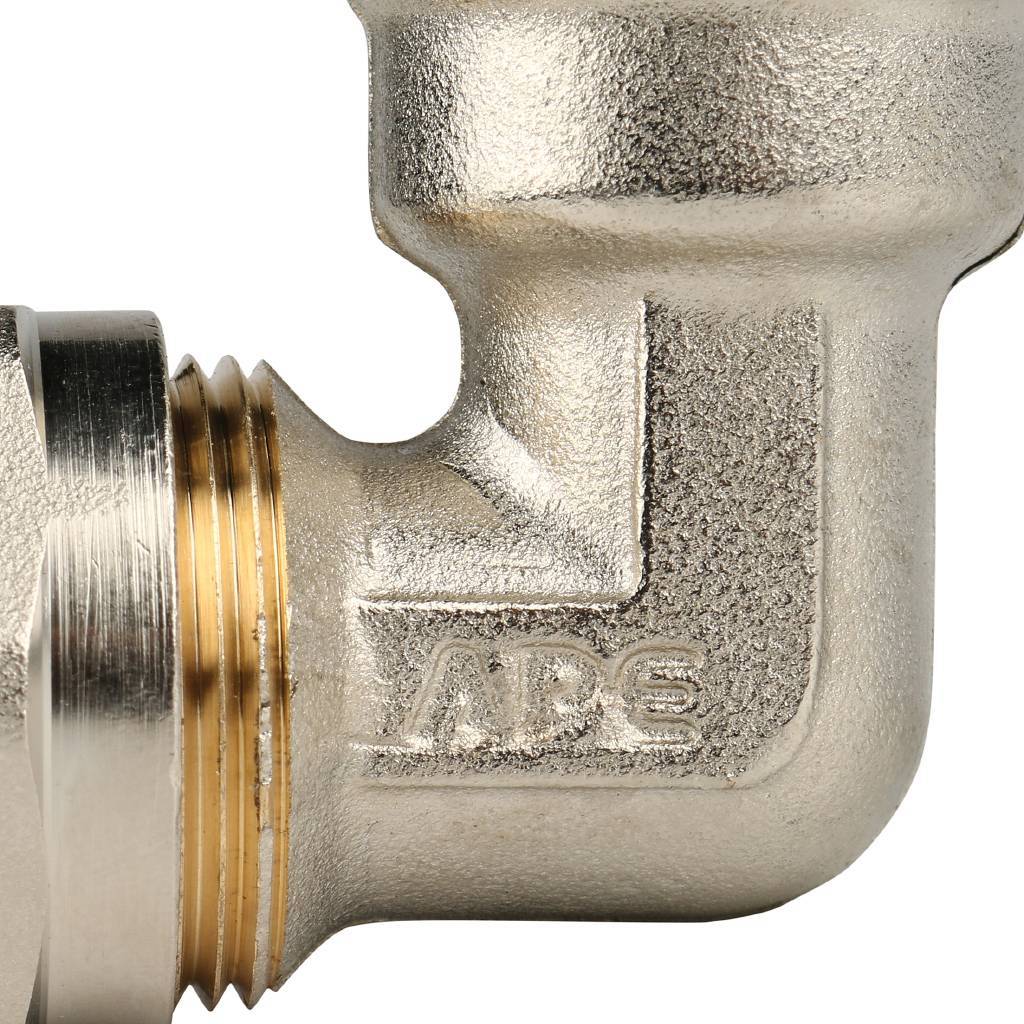 SFS-0007-001220 STOUT Угольник-переходник с внутренней резьбой 1/2"х20 для металлопластиковых труб винтовой