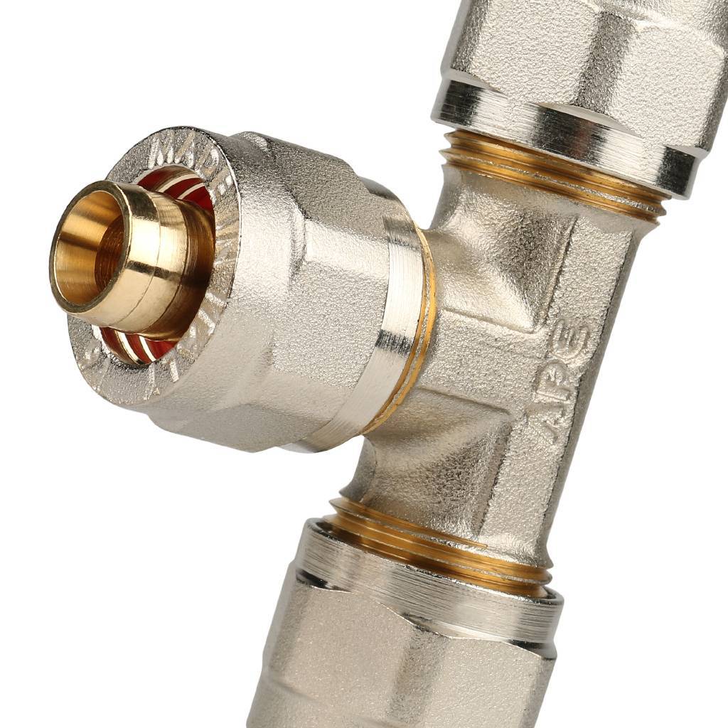 SFS-0009-000016 STOUT Тройник равнопроходный 16х16х16 для металлопластиковых труб винтовой