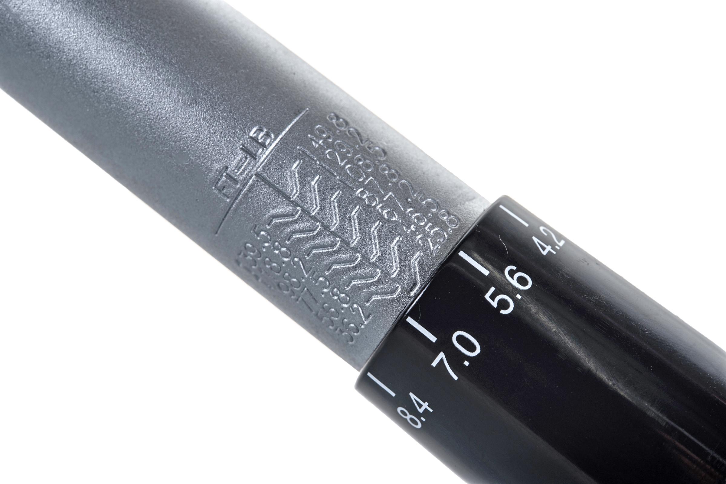 Inforce Динамометрический ключ 1/2" 28-210 Нм 06-05-106