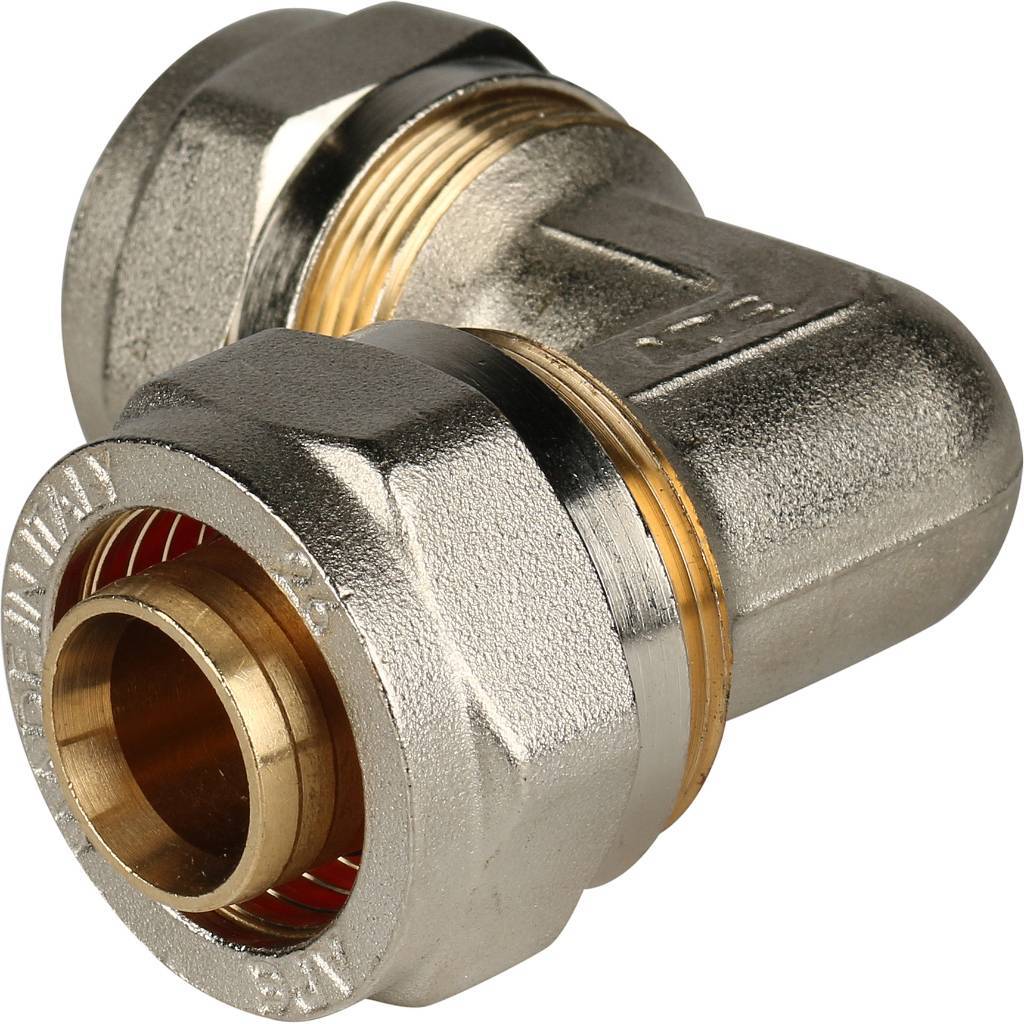 SFS-0003-002626 STOUT Угольник  90° 26х26 для металлопластиковых труб винтовой