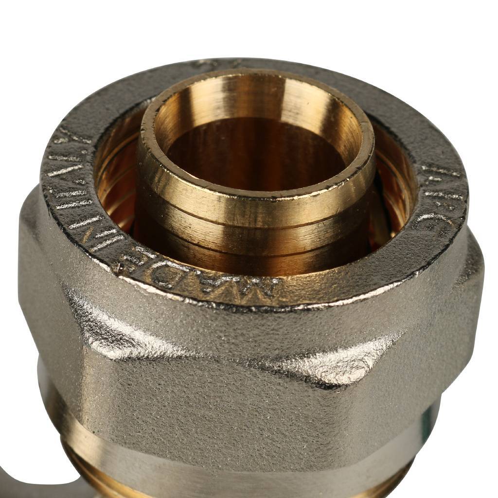 SFS-0003-002626 STOUT Угольник  90° 26х26 для металлопластиковых труб винтовой