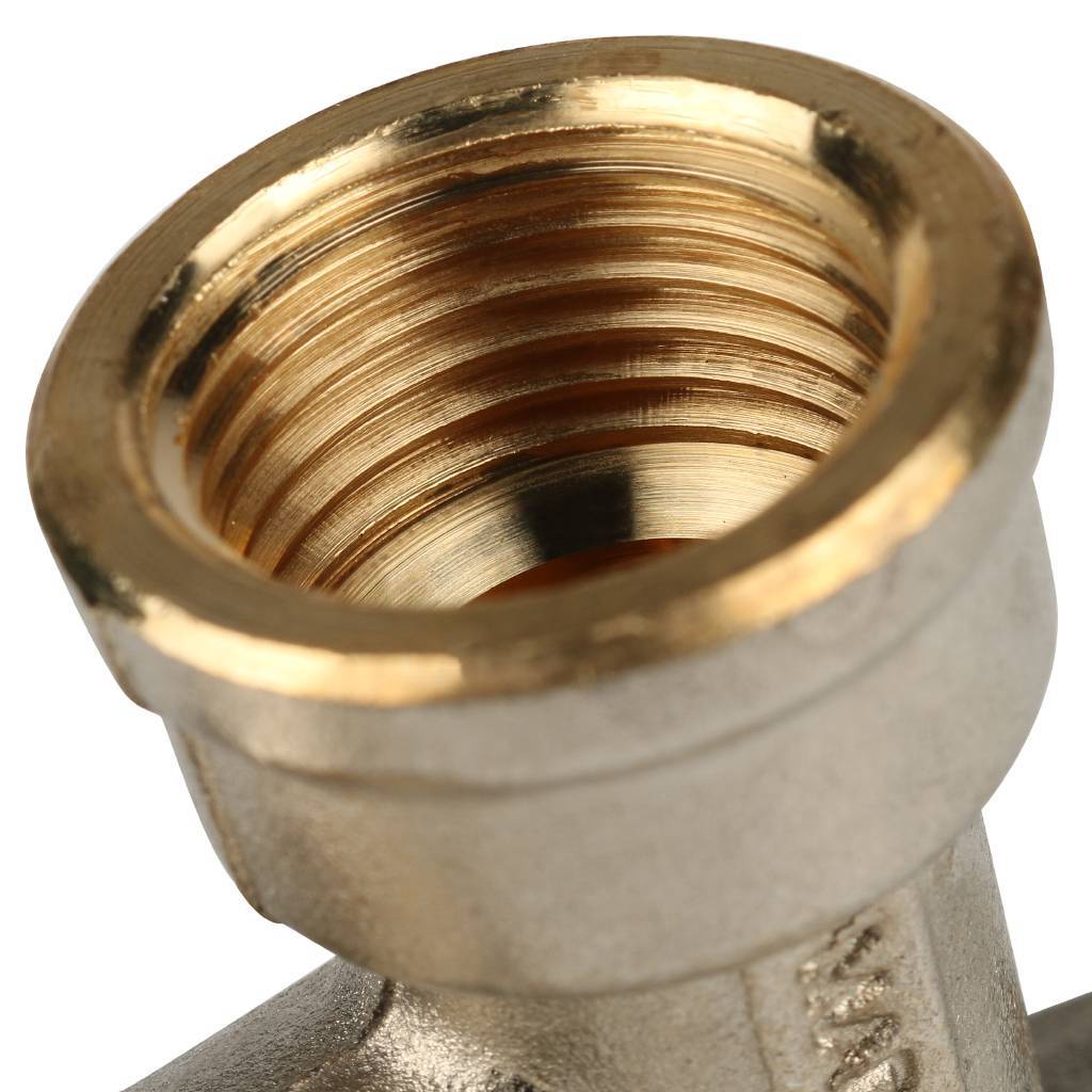 SFS-0008-001220 STOUT Угольник настенный с креплением 1/2"х20 для металлопластиковых труб винтовой