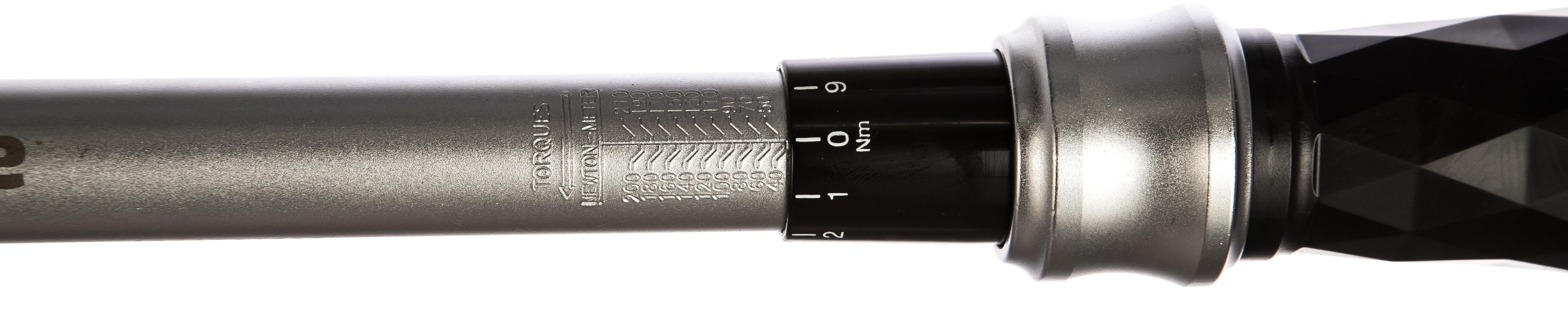 Inforce Динамометрический ключ 1/2" 40-210 Нм 06-05-105