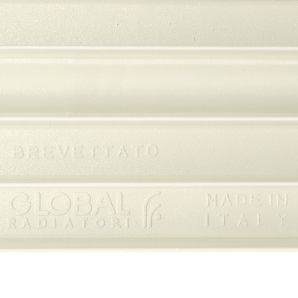 Global STYLE PLUS 350 12 секций радиатор биметаллический боковое подключение (белый RAL 9010)